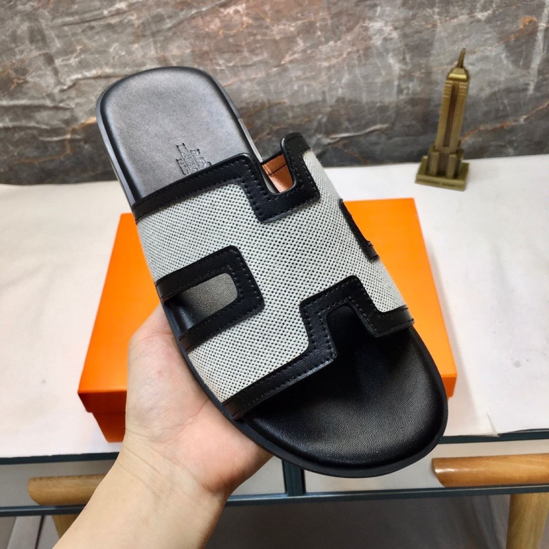 H**mes slippers